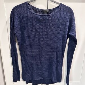 J Crew women’s 100% linen size small navy blue lightweight sweater
